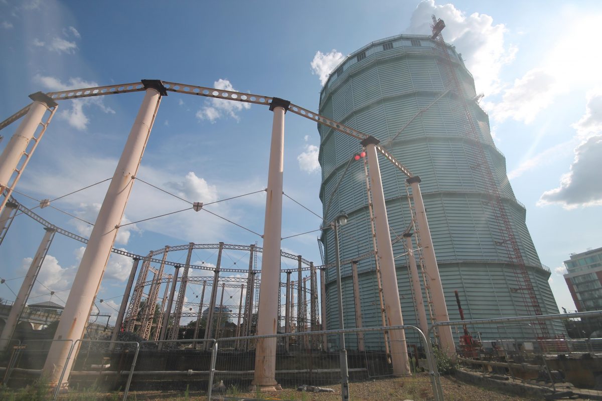 Battersea gas holders demolition